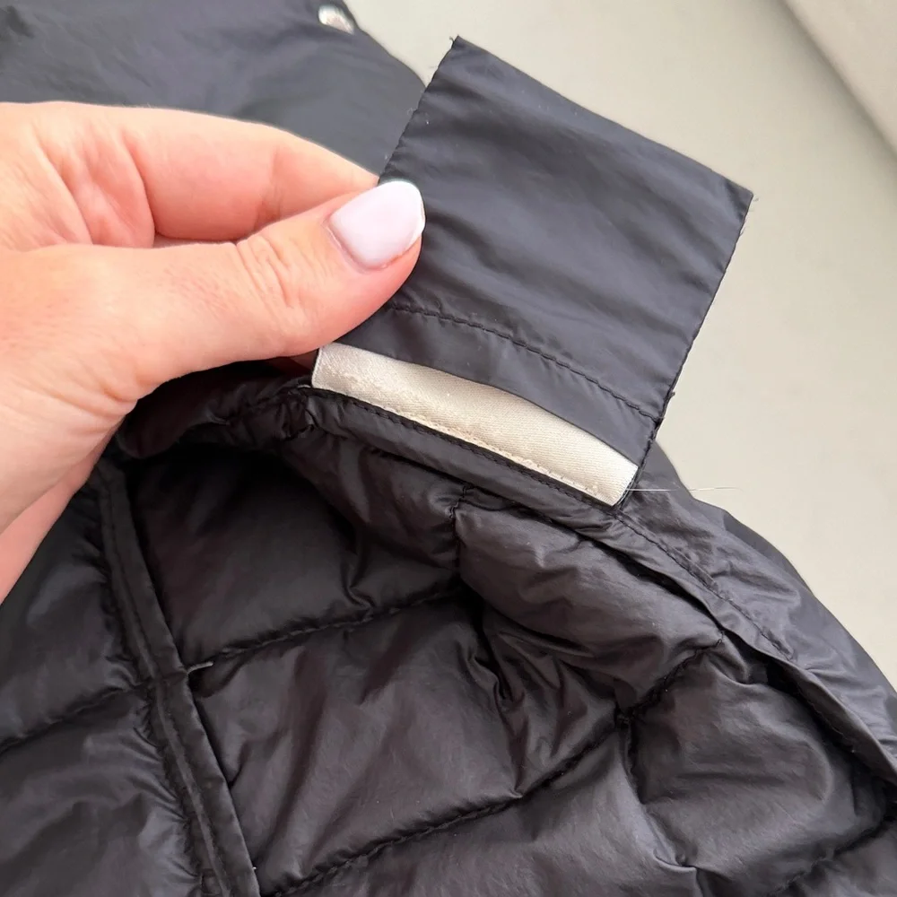 Moncler Women's Quilted Black Vest Size XS - Picture 4 of 11